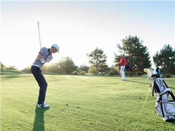 3 PGA Pro-tips för att perfekta din golfsving